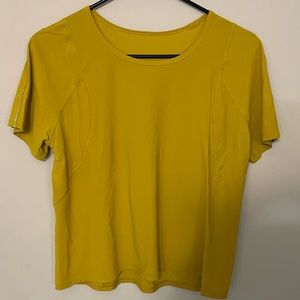 Lululemon cropped running T-shirt